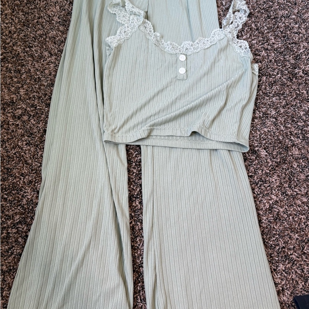 Women's Lace Trim Sleepwear Set - Gray